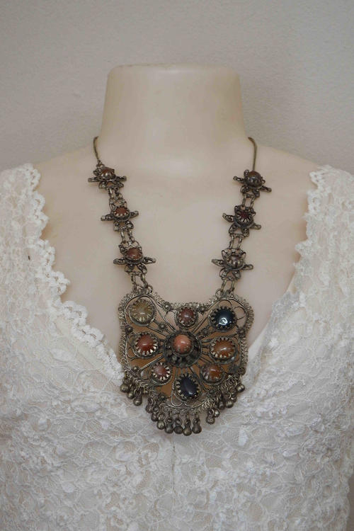 Indian costume jewelery necklace with beautiful stones as per photo ...
